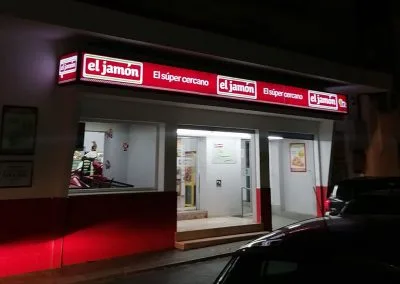 Galería de trabajos de rótulos luminosos. Sevilla LEDS rótulos e iluminación. Rótulos luminosos, Iluminación LEDS, Mantenimiento de rótulos.