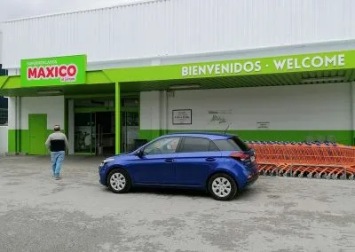 Galería de trabajos de rótulos luminosos. Sevilla LEDS rótulos e iluminación. Rótulos luminosos, Iluminación LEDS, Mantenimiento de rótulos.