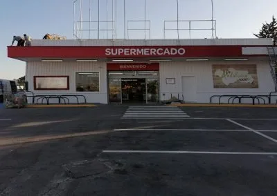 Galería de trabajos de rótulos luminosos. Sevilla LEDS rótulos e iluminación. Rótulos luminosos, Iluminación LEDS, Mantenimiento de rótulos.
