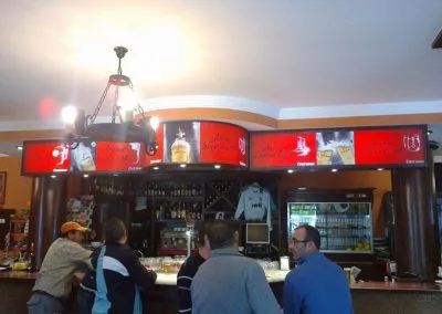 Galería de trabajos de rótulos luminosos. Sevilla LEDS rótulos e iluminación. Rótulos luminosos, Iluminación LEDS, Mantenimiento de rótulos.