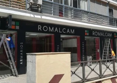 Galería de trabajos de rótulos luminosos. Sevilla LEDS rótulos e iluminación. Rótulos luminosos, Iluminación LEDS, Mantenimiento de rótulos.