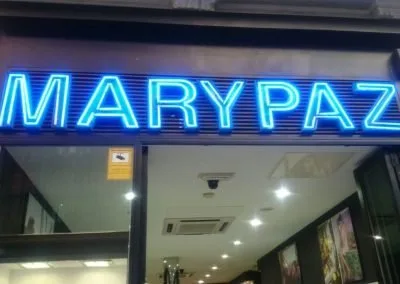 Galería de trabajos de rótulos luminosos. Sevilla LEDS rótulos e iluminación. Rótulos luminosos, Iluminación LEDS, Mantenimiento de rótulos.