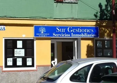 Galería de trabajos de rótulos luminosos. Sevilla LEDS rótulos e iluminación. Rótulos luminosos, Iluminación LEDS, Mantenimiento de rótulos.