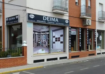 Galería de trabajos de rótulos luminosos. Sevilla LEDS rótulos e iluminación. Rótulos luminosos, Iluminación LEDS, Mantenimiento de rótulos.