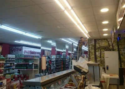 Galería de trabajos de iluminación LED. Sevilla LEDS rótulos e iluminación. Rótulos luminosos, Iluminación LEDS, Mantenimiento de rótulos.