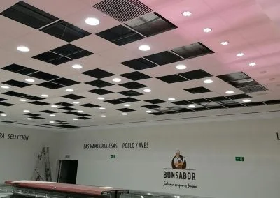 Galería de trabajos de iluminación LED. Sevilla LEDS rótulos e iluminación. Rótulos luminosos, Iluminación LEDS, Mantenimiento de rótulos.