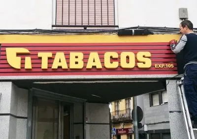 Galería de trabajos de Rótulos luminosos. Letras corpóreas. Sevilla LEDS rótulos e iluminación.