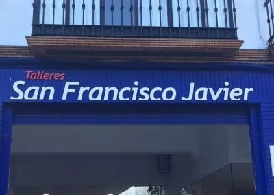 Galería de trabajos de Rótulos luminosos. Letras corpóreas. Sevilla LEDS rótulos e iluminación.
